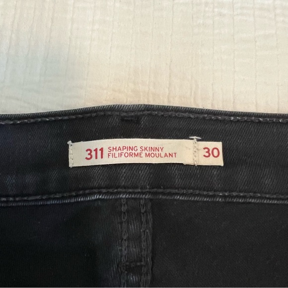 Levi’s 311 Shaping Skinny Jeans - Picture 10 of 12